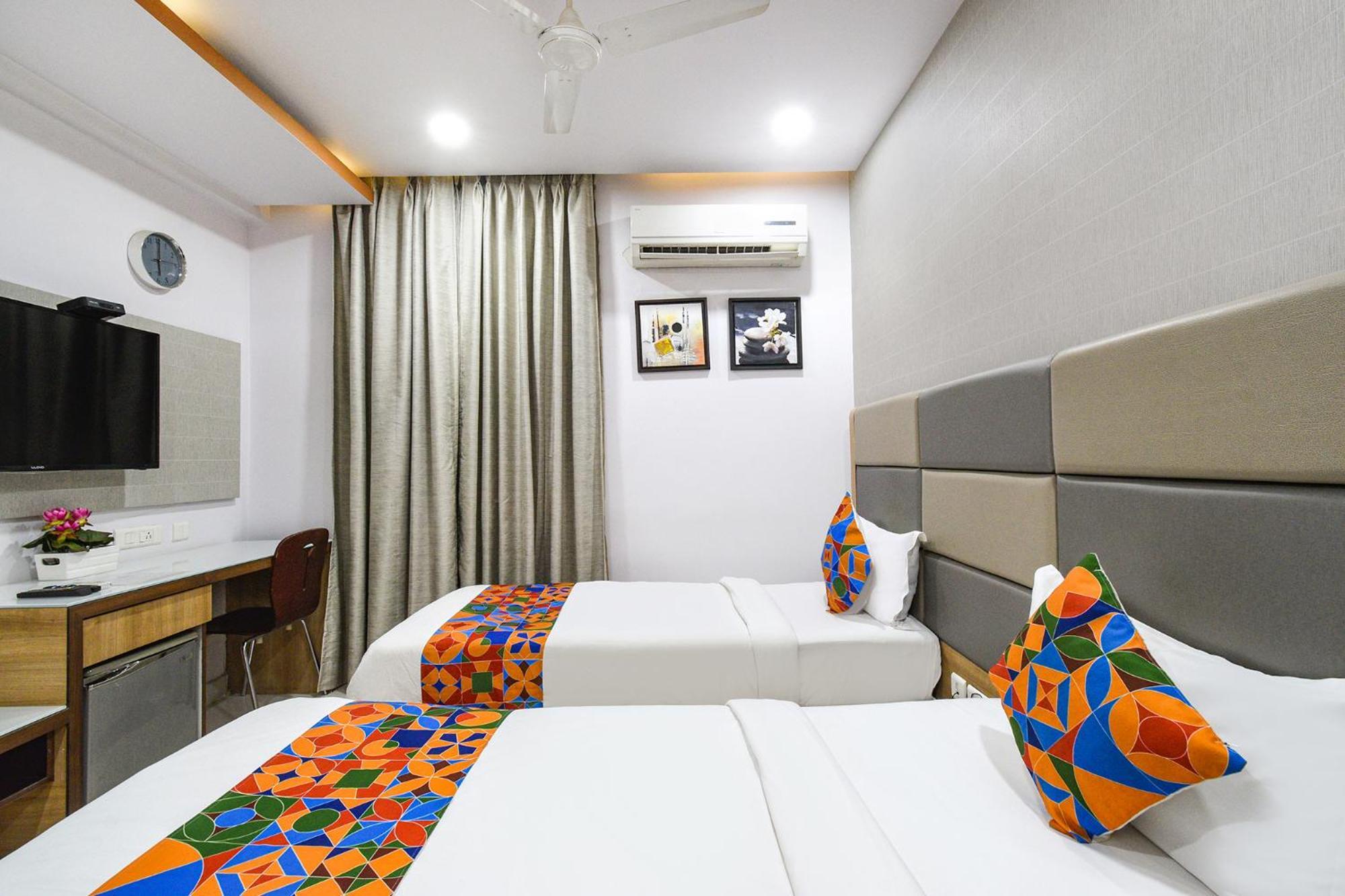 Fabhotel Aditya Homes - Nr Isb, Gachibowli Haydarabad Dış mekan fotoğraf