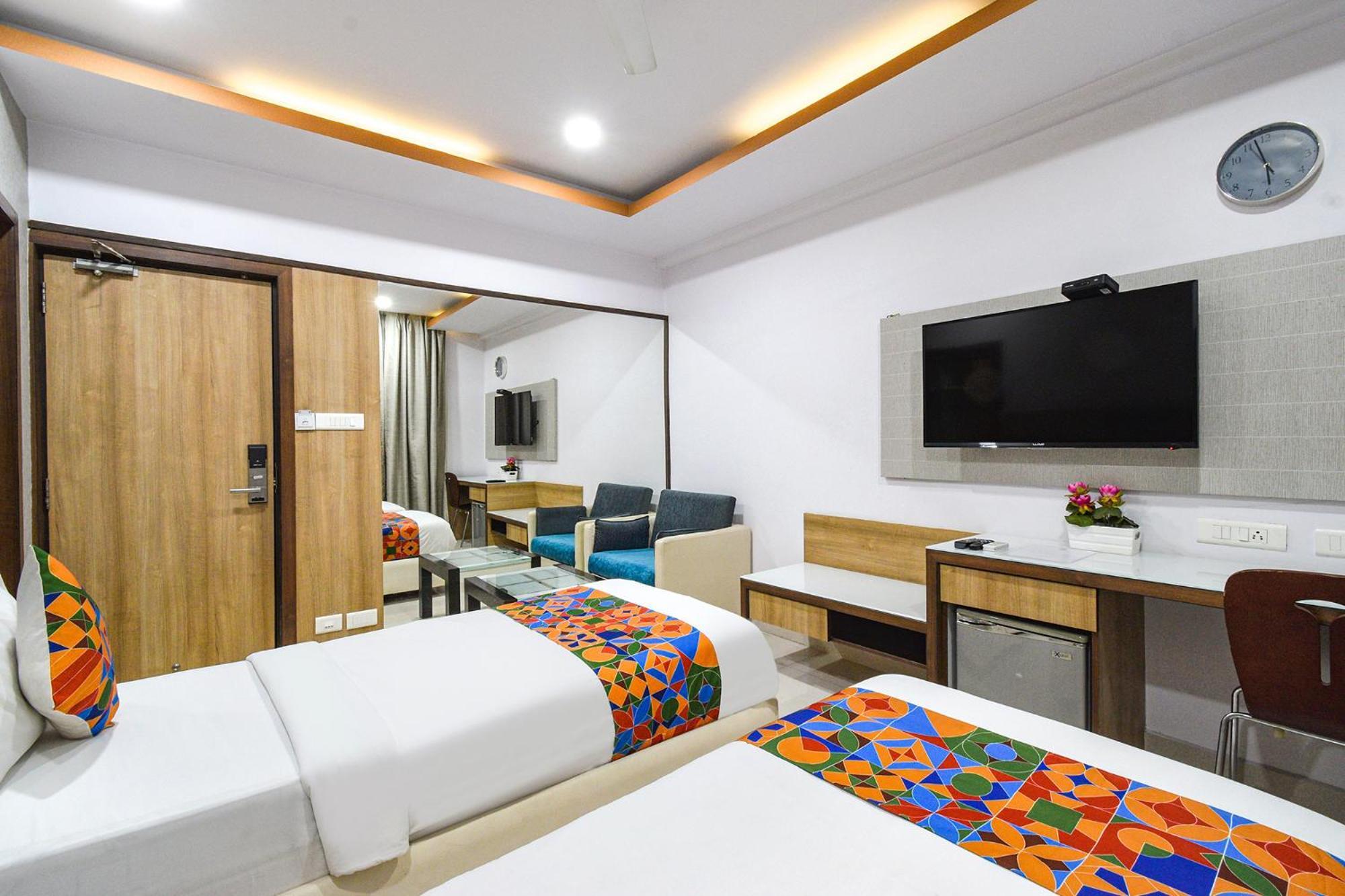 Fabhotel Aditya Homes - Nr Isb, Gachibowli Haydarabad Dış mekan fotoğraf