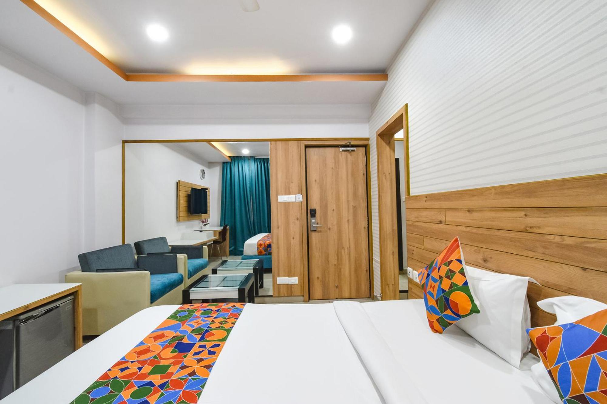 Fabhotel Aditya Homes - Nr Isb, Gachibowli Haydarabad Dış mekan fotoğraf